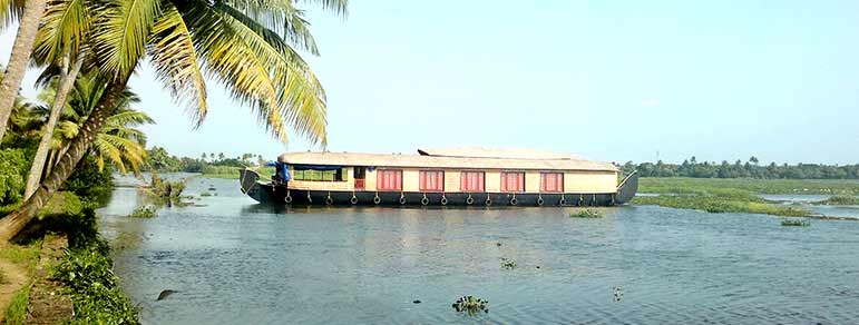 kerala-houseboats